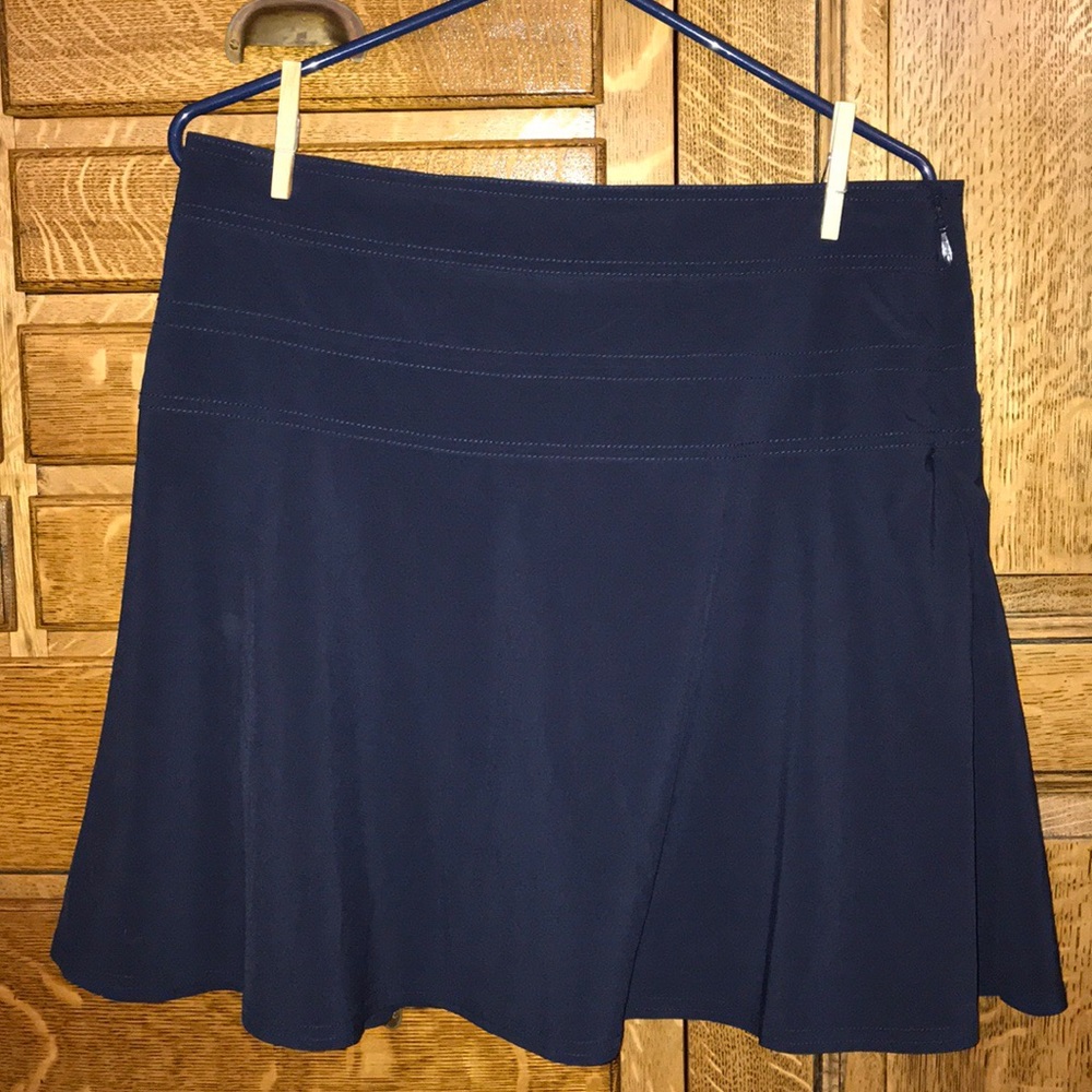 Athleta skirt skort shorts sz med dark navy blue